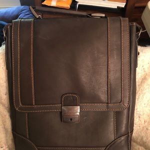 Wilson Leather messenger bag